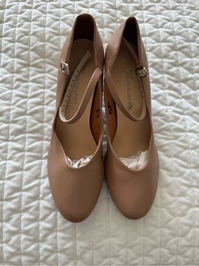 Theatricals Pro Tan Character Heels